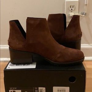 SOREL Cate Cut Out bootie. Size 10
